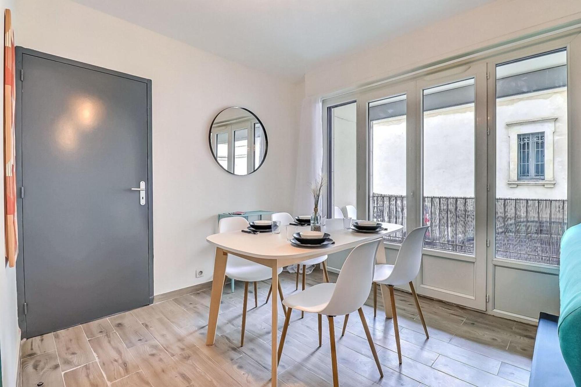 Atlas - Superbe Logement Plein Centre - Terrasse Nîmes Exterior foto